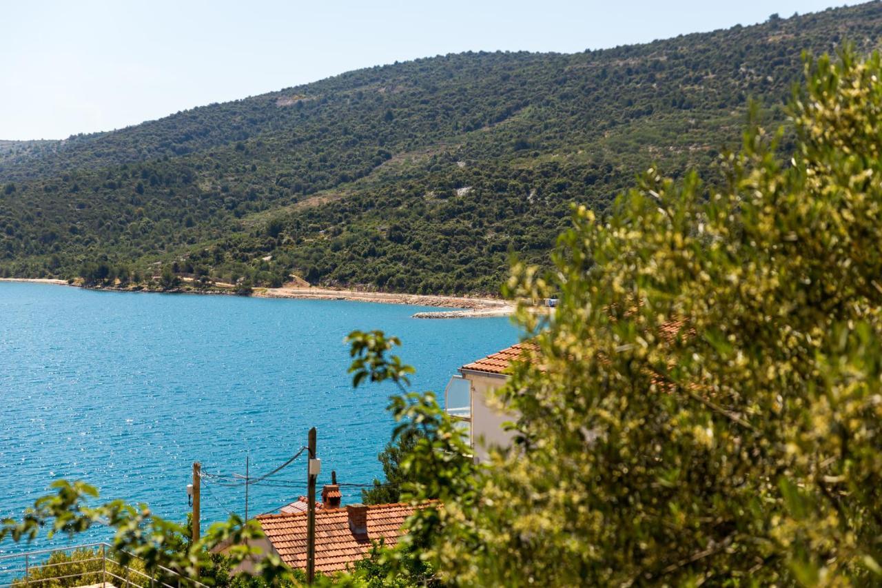 Villa Lovric Marina Exterior foto